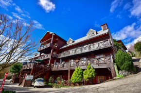 Отель Beverly B&B  Renai Township